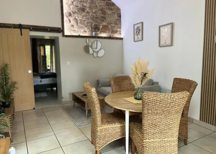 Apartament Escale Dans Les Vosges Avec Jacuzzi Privatif *